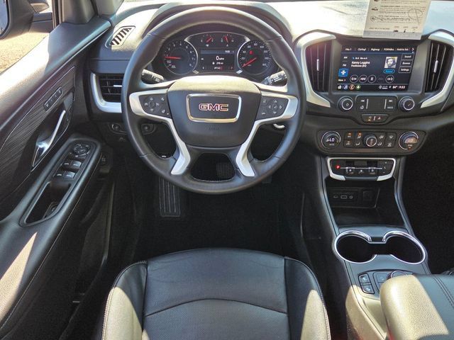 Used 2024 GMC Terrain SLT AWD/4WD image 13