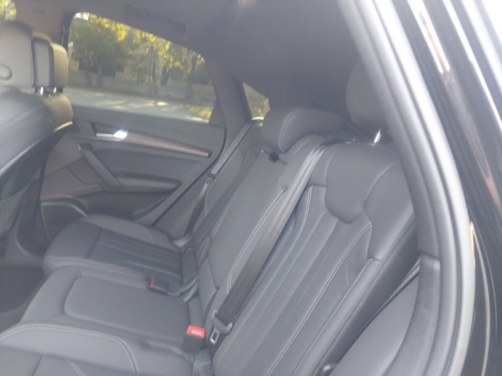 Used 2025 Audi Q5 2.0T Premium Plus w/ Premium Plus Package AWD/4WD image 26