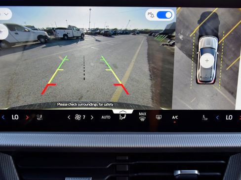 New 2026 Ford Explorer ST-Line w/ ST-Line Street Pack image 13