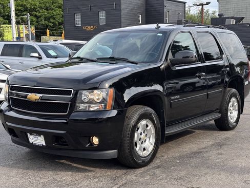 Used 2013 Chevrolet Tahoe LT w/ Luxury Package AWD/4WD image 4