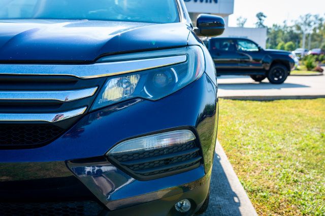 Used 2017 Honda Pilot EX-L image 3