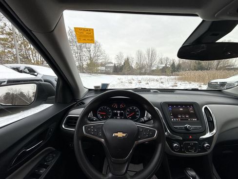 Certified 2020 Chevrolet Equinox LS w/ LS Convenience Package image 17