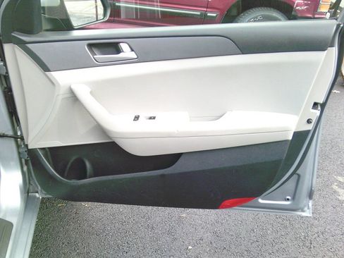 Used 2016 Hyundai Sonata SE image 20