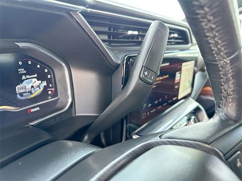 Used 2024 GMC Sierra 2500 Denali Ultimate image 26