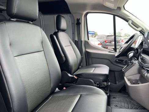 New 2026 Ford Transit 250 Low Roof RWD image 23