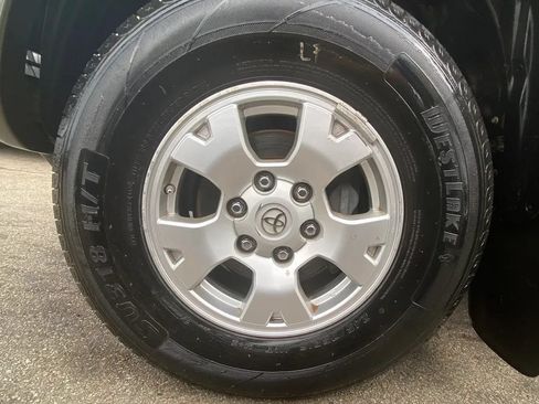 Used 2010 Toyota Tacoma PreRunner RWD image 22