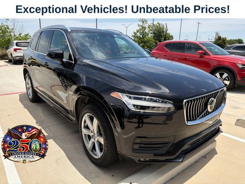 Used 2021 Volvo XC90 T5 Momentum w/ Climate Package FWD image 1
