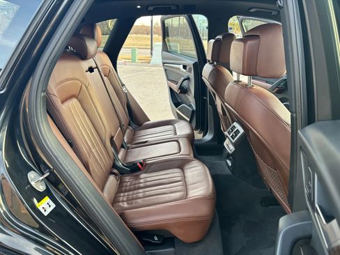 Used 2018 Audi Q5 2.0T Premium Plus w/ Premium Plus Package image 25