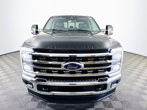 Used 2023 Ford F250 Lariat w/ Lariat Ultimate Package image 2