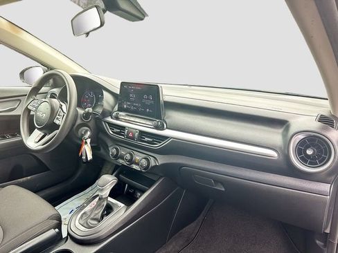 Certified 2023 Kia Forte LXS image 24
