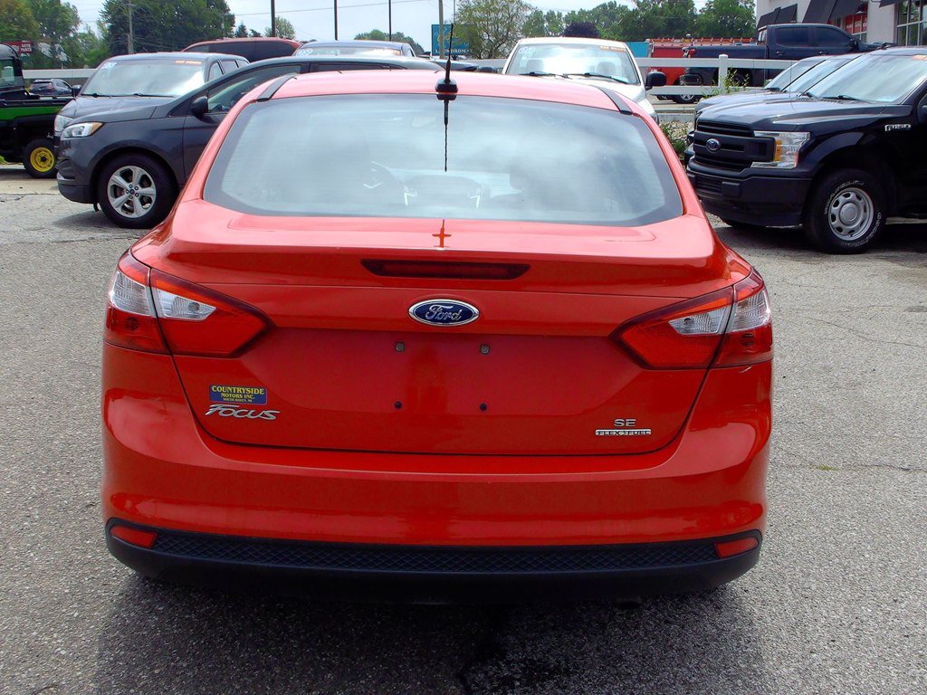 Used 2014 Ford Focus SE FWD image 4