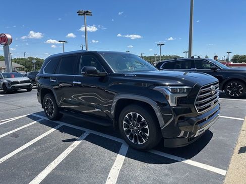 Used 2025 Toyota Sequoia Limited AWD/4WD image 1