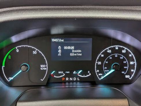 Used 2022 Ford E-Transit Medium Roof image 22