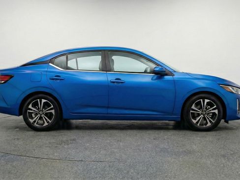 Used 2025 Nissan Sentra SV image 11
