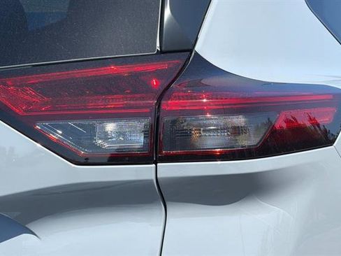 New 2026 Nissan Rogue SV FWD image 32