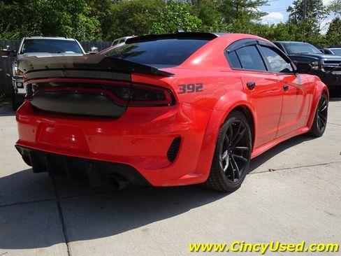 Used 2017 Dodge Charger R/T RWD image 8