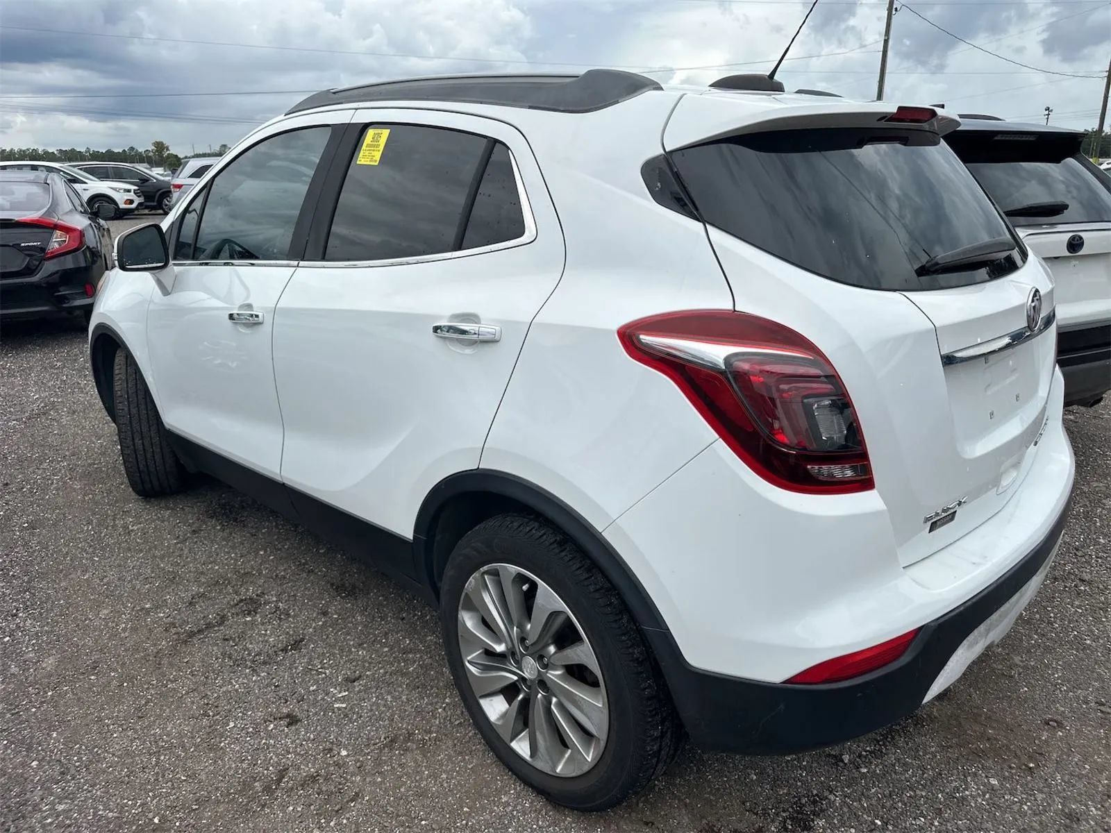 Used 2017 Buick Encore Preferred FWD image 2
