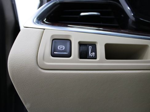 Used 2019 Cadillac XT5 Luxury FWD image 22