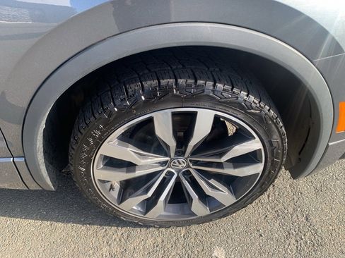 Used 2020 Volkswagen Tiguan SEL Premium R-Line w/ 3rd Row Seat Package image 9