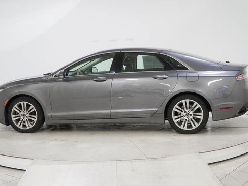 Used 2014 Lincoln MKZ image 5