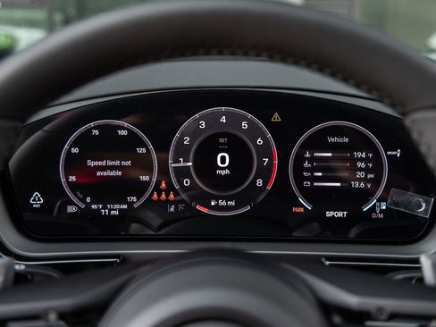 Certified 2026 Porsche Cayenne Coupe image 28