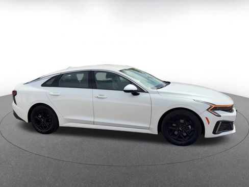 Used 2025 Kia K5 LXS FWD image 16
