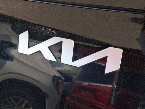 Used 2023 Kia Sportage EX FWD image 19