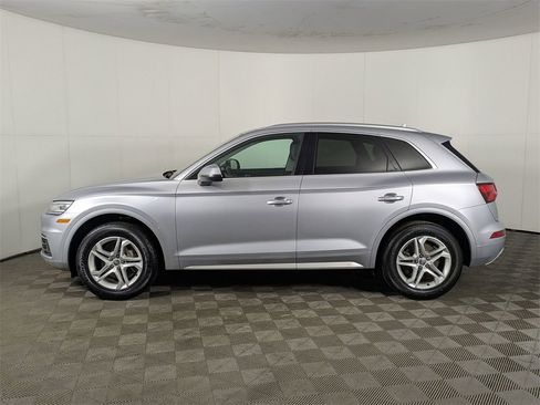Used 2019 Audi Q5 2.0T Premium w/ Convenience Package image 2