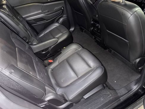 Used 2018 GMC Acadia SLT image 8