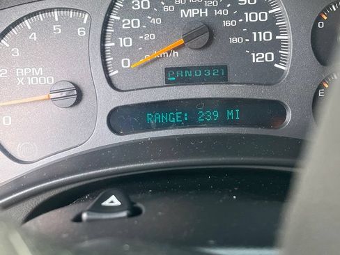 Used 2003 Chevrolet Tahoe Z71 AWD/4WD image 2