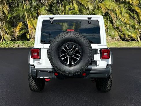 Used 2024 Jeep Wrangler Unlimited Rubicon AWD/4WD image 6