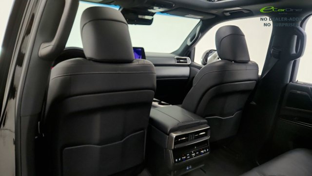 Used 2022 Lexus LX 600 F Sport w/ Accessory Package (Z1) AWD/4WD image 48