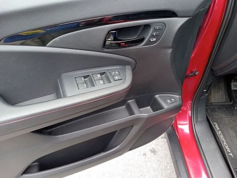 Used 2024 Honda Passport Black Edition image 12