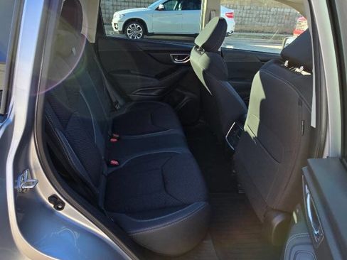 Used 2023 Subaru Forester Premium image 28