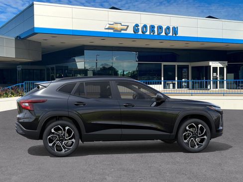 New 2026 Chevrolet Trax RS image 5