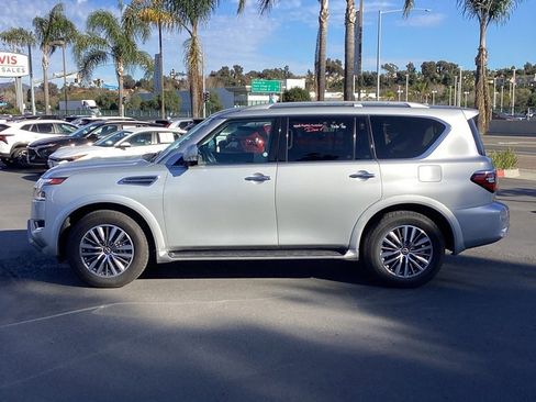 Used 2024 Nissan Armada SL image 6