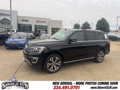 Used 2020 Ford Expedition Limited w/ Equipment Group 302A AWD/4WD image 7