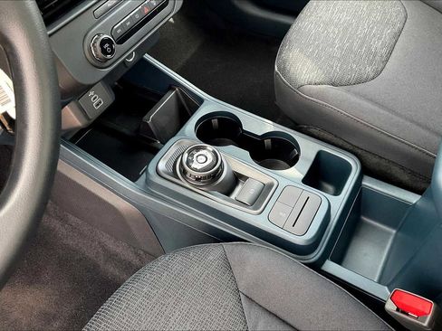 New 2025 Ford Maverick XL image 7