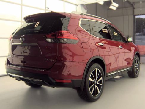 Used 2017 Nissan Rogue SL w/ SL Premium Package AWD/4WD image 3