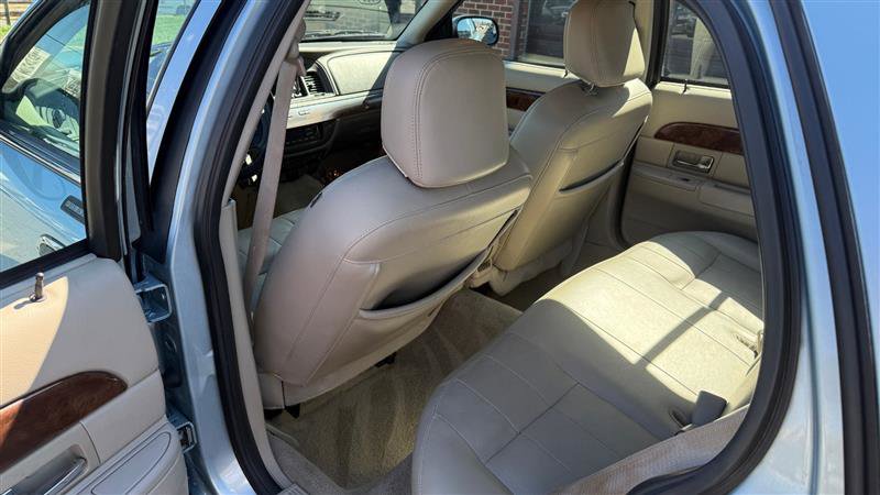 Used 2009 Mercury Grand Marquis LS RWD image 17