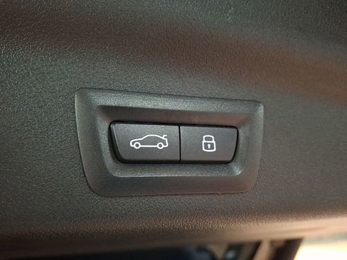 Used 2025 BMW X1 xDrive28i w/ M Sport Package image 27