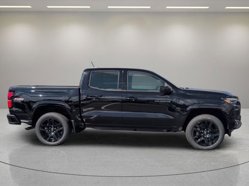 New 2025 Chevrolet Colorado Z71 w/ Technology Package image 2