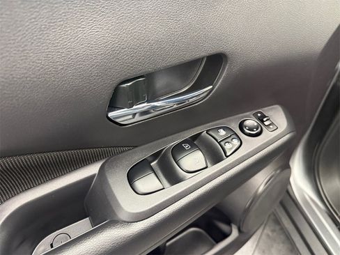 Used 2024 Nissan Kicks SV image 14