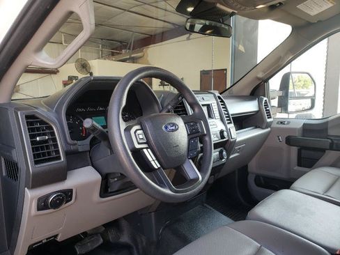 Used 2022 Ford F250 XL w/ Power Equipment Group RWD image 12
