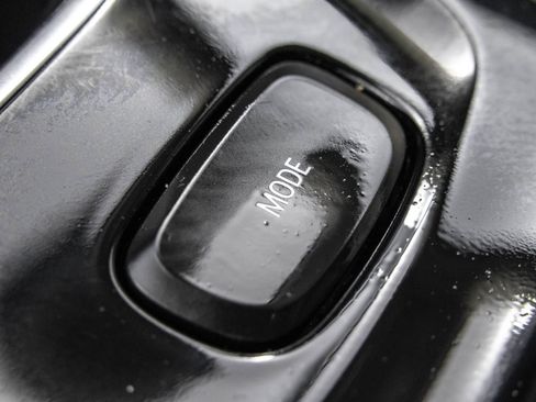 Used 2021 Buick Envision Preferred AWD/4WD image 34
