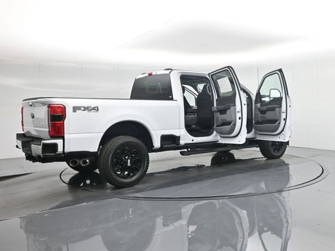New 2026 Ford F250 XLT w/ XLT Premium Package AWD/4WD image 5
