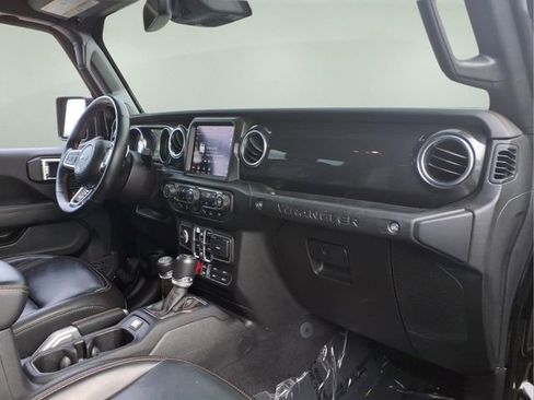 Used 2021 Jeep Wrangler Unlimited Rubicon w/ Trailer Tow Package AWD/4WD image 13