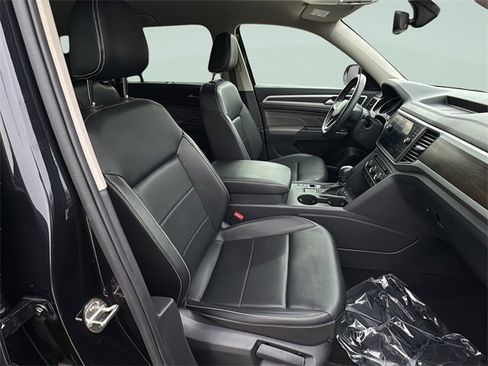 Used 2021 Volkswagen Atlas SE w/ Towing Package image 26