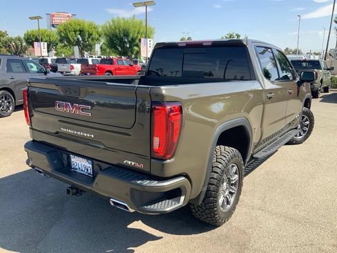 Used 2024 GMC Sierra 1500 AT4 w/ AT4 Premium Package AWD/4WD image 5