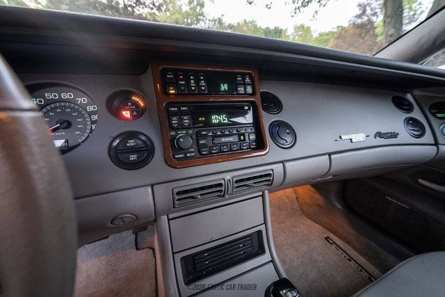 Used 1999 Buick Riviera Supercharged Coupe FWD image 51